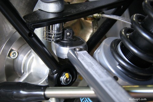 Vermijd dure autoreparaties:tips van experts om uw voertuig soepel te laten rijden 