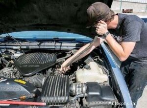 Hoe u vacuümlekken in een auto veilig kunt opsporen en verhelpen – een stapsgewijze handleiding 