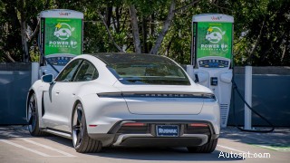 Californië overtreft benzinestations met bijna 50% meer openbare EV-opladers 
