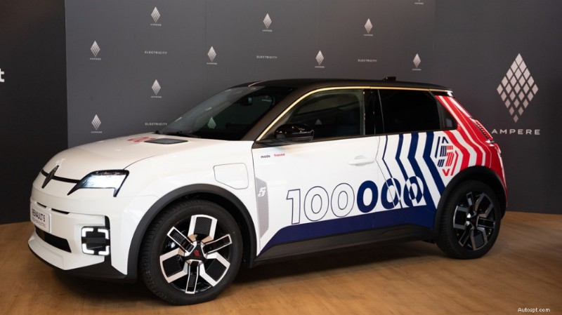 Renault bereikt 100.000 5E-Tech EV’s in Douai, wat de uitmuntende Franse productie benadrukt 