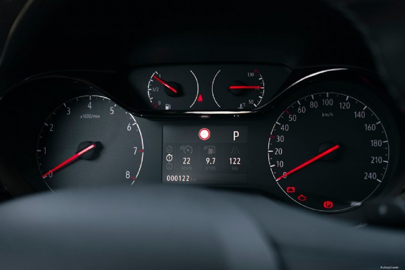 Waarschuwingslichten op autodashboard decoderen:wat ze betekenen en hoe u erop kunt reageren 