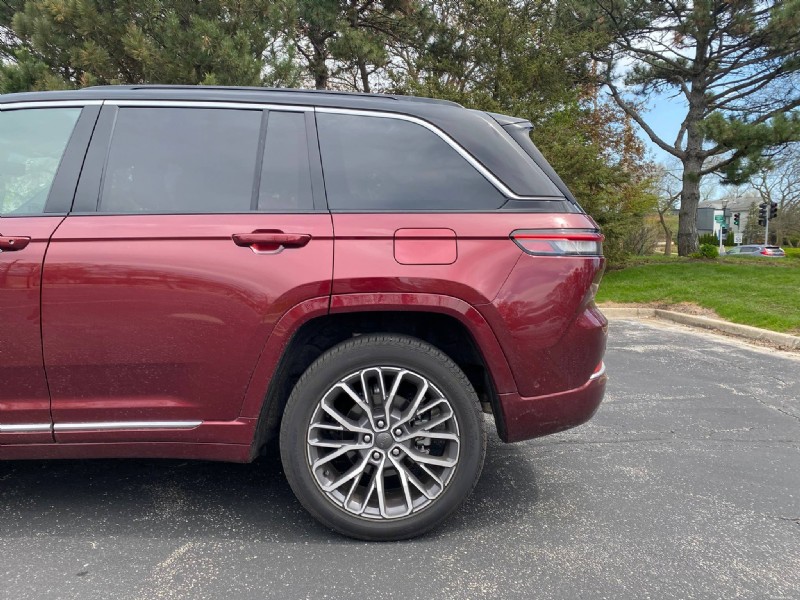 2026 Jeep Grand Cherokee Summit Review:kracht, comfort en offroad-prestaties 