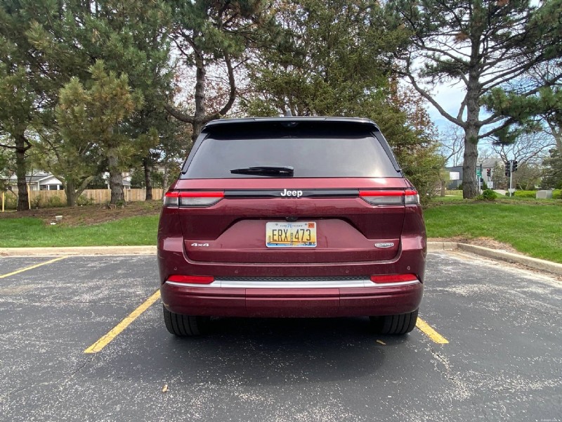 2026 Jeep Grand Cherokee Summit Review:kracht, comfort en offroad-prestaties 