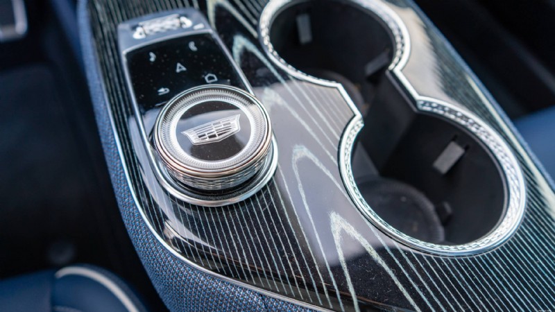 Kort testrapport Cadillac Optiq 2026:een luxe compacte elektrische auto die stijl, comfort en geavanceerde technologie biedt 