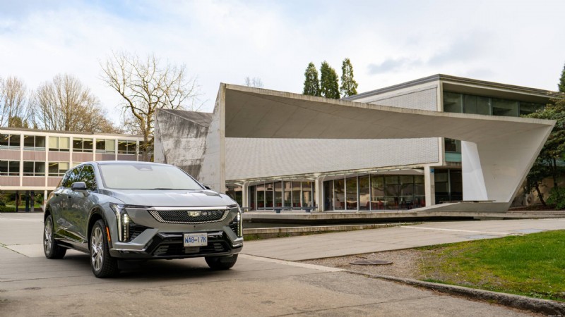 Kort testrapport Cadillac Optiq 2026:een luxe compacte elektrische auto die stijl, comfort en geavanceerde technologie biedt 