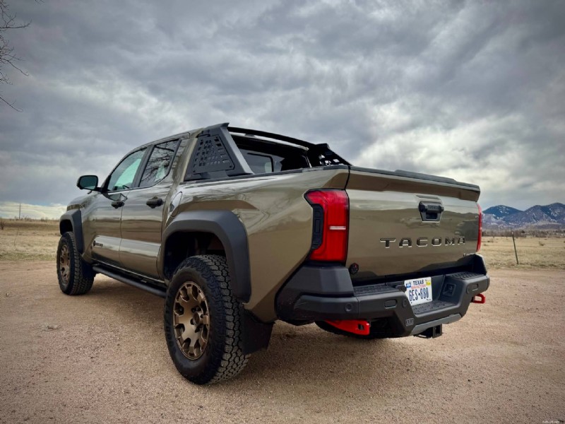 Waarom de Toyota Tacoma TRD uit 2026 de Trailhunter overtreft:5 belangrijke voordelen 