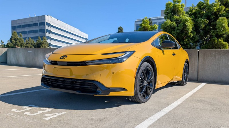 Toyota introduceert de Prius 2026:fris design, kleuropties en ongeëvenaard brandstofverbruik 