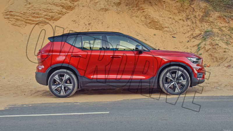 2022 Volvo XC40 Recharge Standard – exterieuroverzicht 