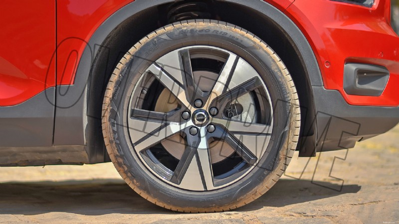 2022 Volvo XC40 Recharge Standard – exterieuroverzicht 