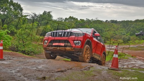 Mahindra Scorpio-N 2022 Z8L benzine – handgeschakelde 6 versnellingen, strak exterieur 