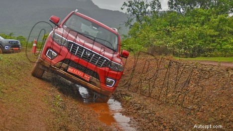 Mahindra Scorpio-N 2022 Z8L benzine – handgeschakelde 6 versnellingen, strak exterieur 