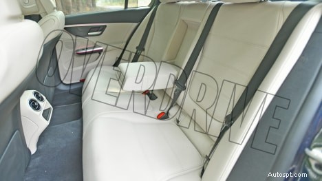 2022 Mercedes‑Benz C‑Klasse C200 interieur – luxe, comfort en geavanceerd design 