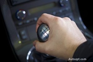 5 duidelijke indicatoren Uw transmissie heeft onmiddellijke reparatie nodig 