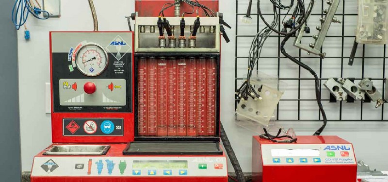 Deskundige reiniging van benzine-injectoren – herstel topprestaties 