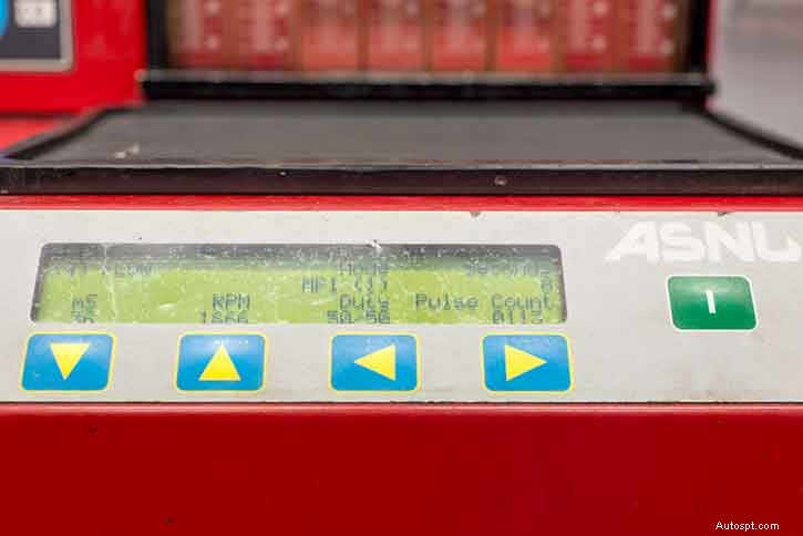 Deskundige reiniging van benzine-injectoren – herstel topprestaties 