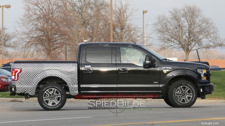 Het Ford F-150-prototype wordt aangedreven door een Land Rover turbodiesel V6-motor 