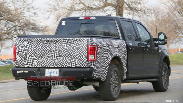 Het Ford F-150-prototype wordt aangedreven door een Land Rover turbodiesel V6-motor 
