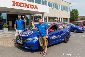 Honda Civic vestigt nieuw record op het gebied van brandstofefficiëntie:8.387 mijlen op slechts £ 459 aan diesel 