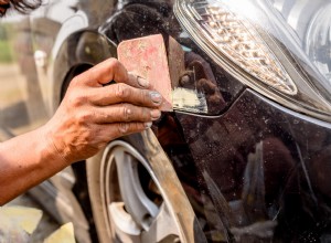 Hoe u verfchips op uw auto kunt repareren:eenvoudige doe-het-zelfoplossingen en professionele opties 