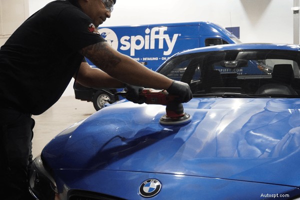 Bescherm uw auto deze zomer:de ultieme gids voor keramische coating 