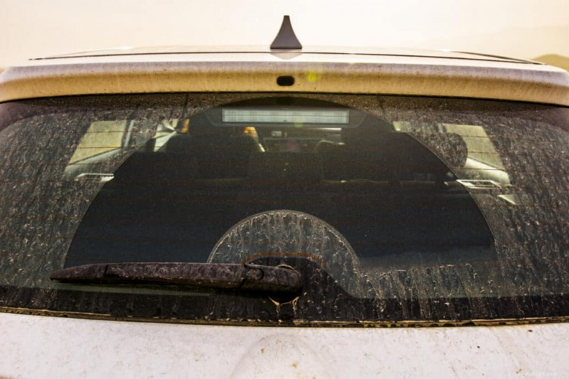 Essentiële gids om uw auto snel en effectief schoon te maken na modderige buitenavonturen 
