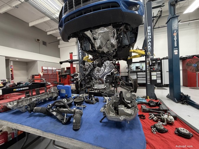 Slimme oplossing versus goede oplossing:de juiste reparatie kiezen voor lekkende Porsche distributiedeksels 