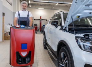 Problemen met de airco van uw auto oplossen:oorzaken en snelle oplossingen voor betrouwbare koeling 