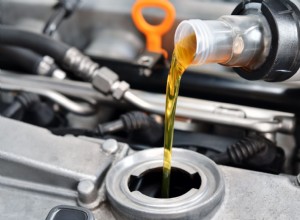 Hoe u het essentiële onderhoud van uw auto kunt bepalen:een praktische gids 