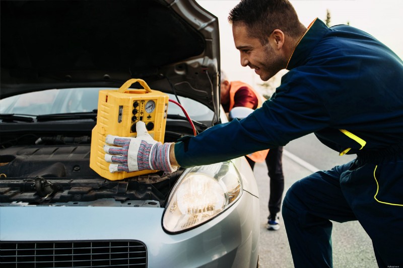 Mobiele monteurs versus traditionele autowinkels:snellere, transparante reparaties bij u thuis 