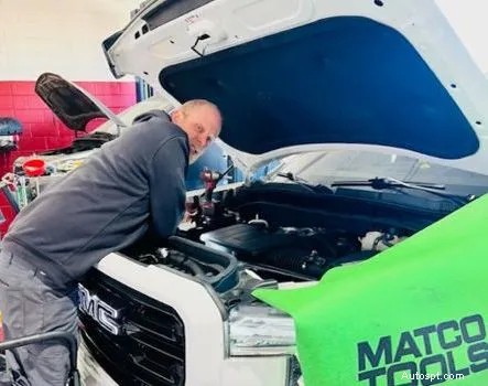 Veelgestelde vragen over reparatie van koelsysteem:deskundige gids voor Gilbert, AZ-chauffeurs 