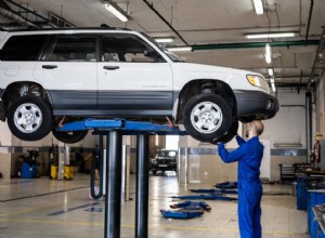 10 kritieke autowaarschuwingssignalen die onmiddellijke reparatie vereisen 