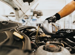 Hoe regelmatige olieverversingen uw motor beschermen en u geld besparen 