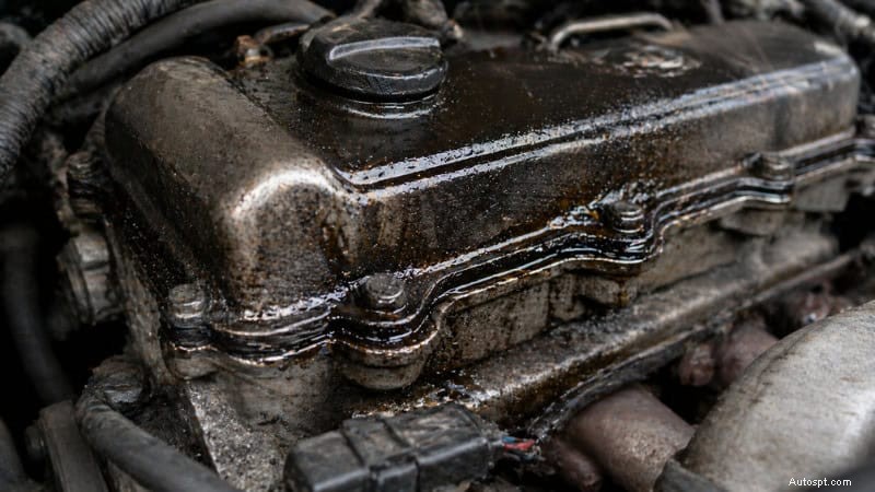 Auto-olielekken uitgelegd:oorzaken, symptomen, reparaties en kostenramingen - Rx-monteur 