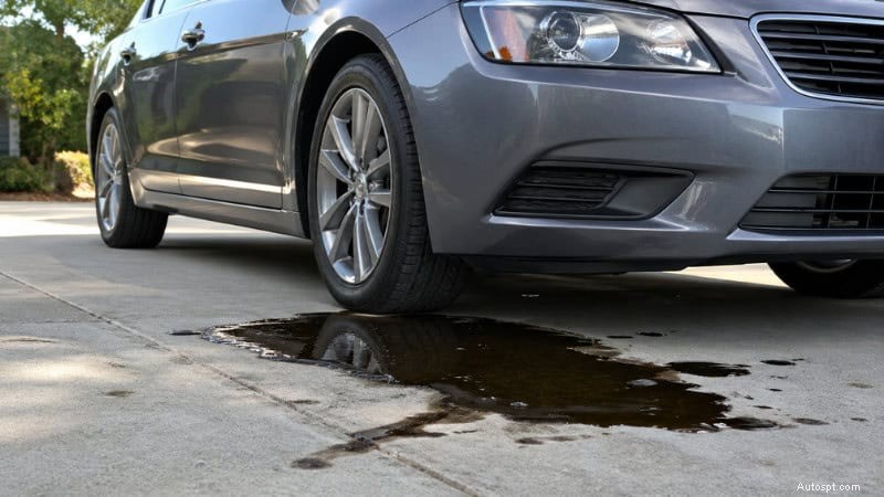 Auto-olielekken uitgelegd:oorzaken, symptomen, reparaties en kostenramingen - Rx-monteur 
