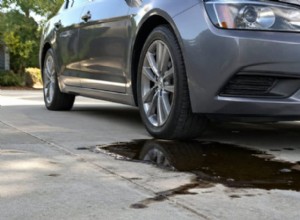 Auto-olielekken uitgelegd:oorzaken, symptomen, reparaties en kostenramingen - Rx-monteur 