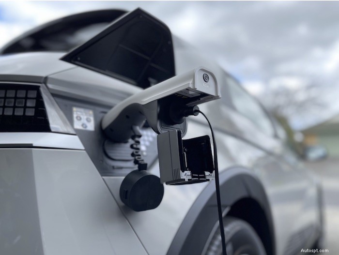 V2L uitgelegd:uw uitgebreide gids voor het kopen van elektrische auto s in het VK 