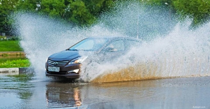 Hydrolockmotoren begrijpen:oorzaken, symptomen en reparatieoplossingen 