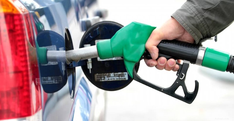 Belangrijkste tekenen dat de banden van uw auto uit balans zijn (en waarom dit ertoe doet) 