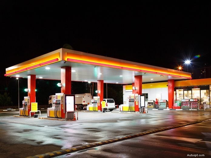 De smerigste plek bij een benzinestation:waarom de pomphendel het meest vervuild is 