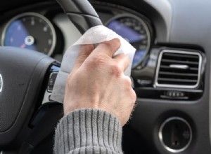Waarom uw stuur de smerigste plek in uw auto is 