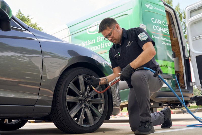 Christian Brothers Automotive lanceert op locatie:mobiele reparatieservice voor voertuigonderhoud ter plaatse 