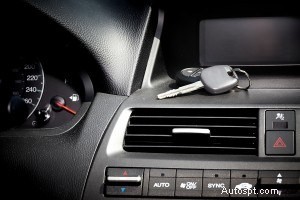 5 belangrijke signalen dat de airco van uw auto onmiddellijk gerepareerd moet worden 