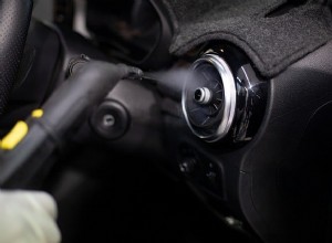 Stapsgewijze handleiding om de AC-filters van uw auto thuis schoon te maken 
