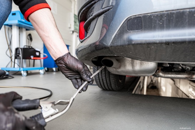 7 belangrijke indicatoren dat de distributeur van uw auto faalt 