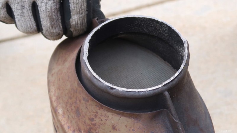 Wat veroorzaakt ratelen bij inactiviteit? Veelvoorkomende oorzaken en snelle oplossingen voor uw auto 