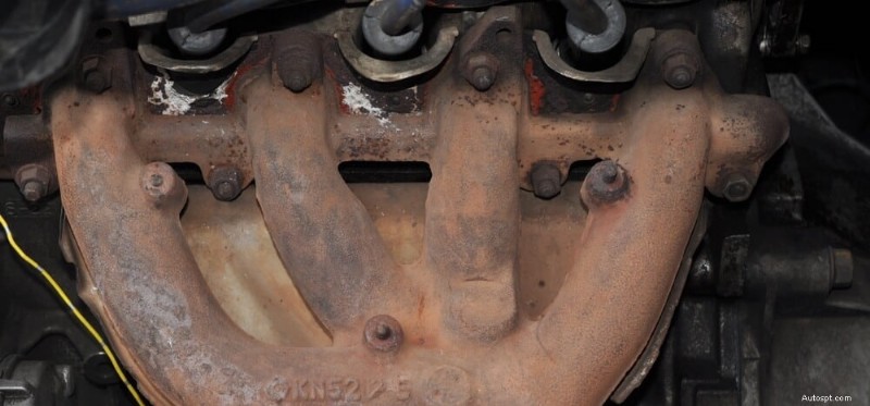 Wat veroorzaakt kloppende geluiden in de motor van uw auto en hoe u deze kunt verhelpen 