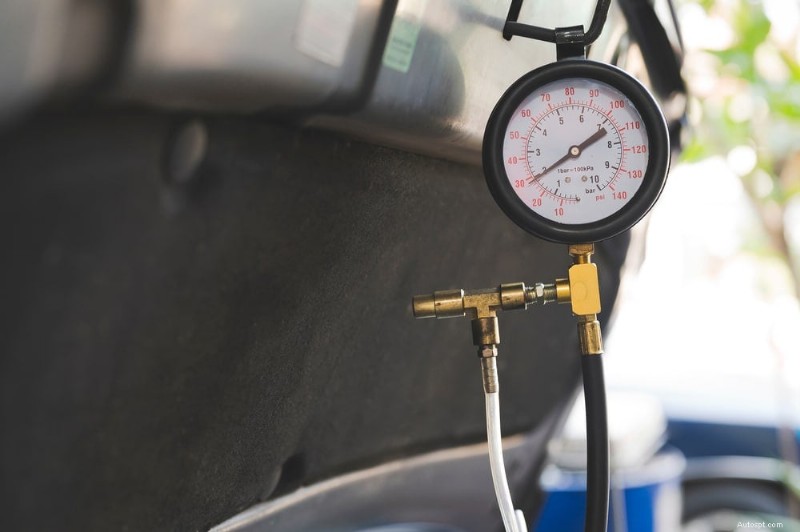 Auto start ruw maar loopt soepel:oorzaken en oplossingen 