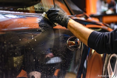 Hoe keramische coating uw auto beschermt:voordelen, duurzaamheid en glans 