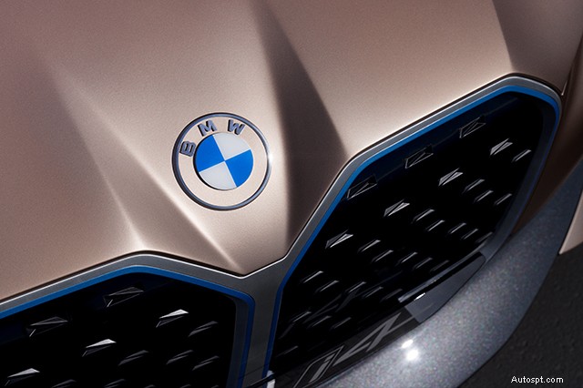 Onthulling van de verhalen achter iconische autologo s en merknamen 
