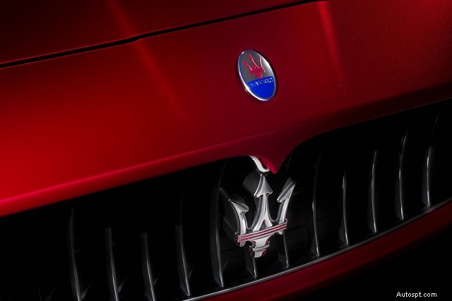 Onthulling van de verhalen achter iconische autologo s en merknamen 